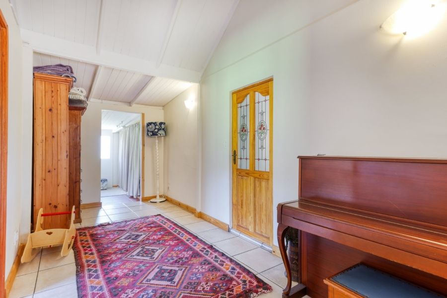 To Let 4 Bedroom Property for Rent in Crofters Valley Western Cape